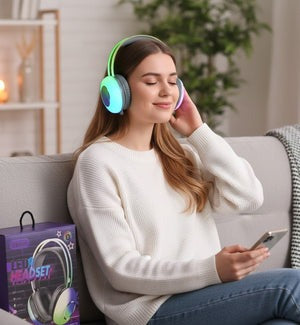 Smart LED Wireless Headset with Deep Bass & HD Calls – Long Battery Life